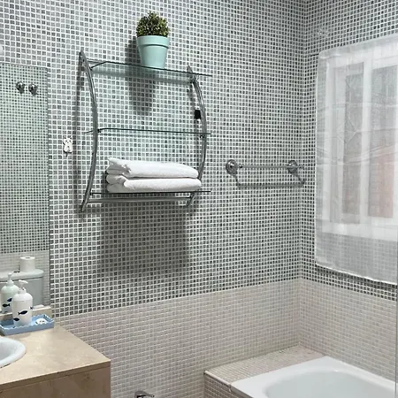 Torrequebrada Con Piscina Salada Benalmadena